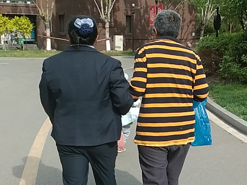 業(yè)主不慎摔傷，魯商服務(wù)哈爾濱鳳凰城項目緊急救助溫暖人心